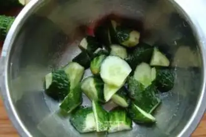 Make Korean cucumber step 1