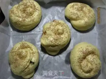 Make Seaweed ham bread step 13