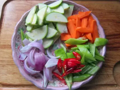 Make Korean hot octopus noodles step 2