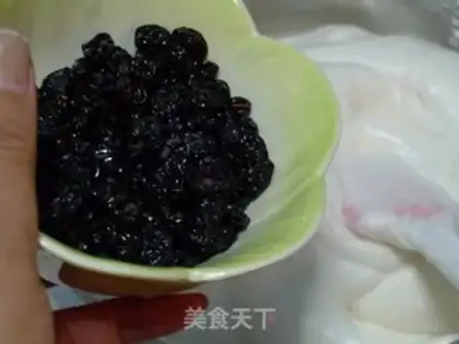 Make raisin angel cake step 5