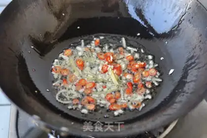 Make Red-Sniffed Green Parrot step 2