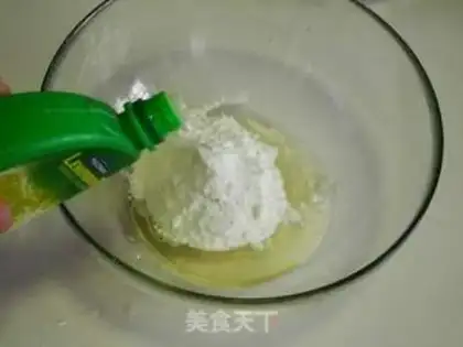 Make Christmas gingerbread house step 10