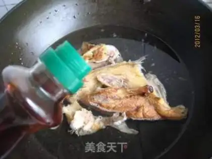 Make Roach fan roasted duck soup step 1