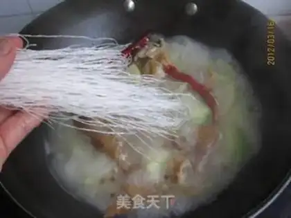 Make Roach fan roasted duck soup step 6
