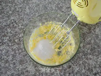 Make Cookie lollipop step 2