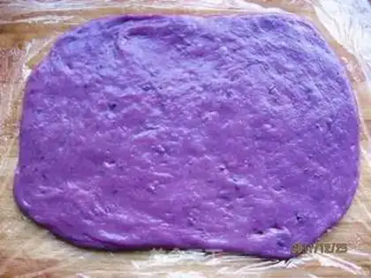 Make Potato donkey rolls step 5