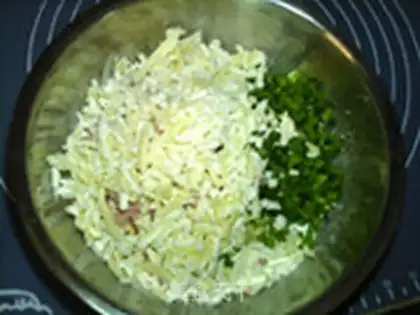 Make Ham sausage pizza step 4
