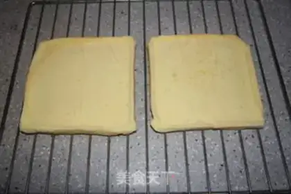 Make Blueberry cake roll step 15