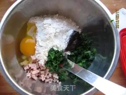 Make Spicy ham spinach omelet step 2