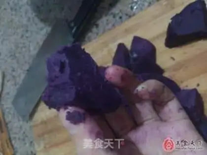 Make Purple potato silver ear soup step 3