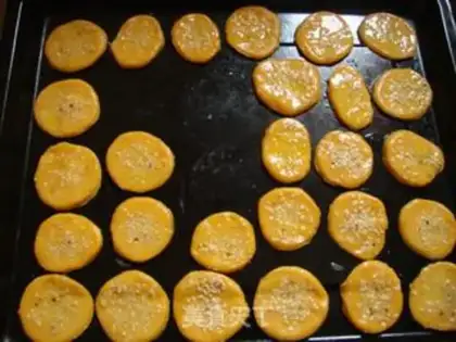 Make Pumpkin sesame cookies step 6