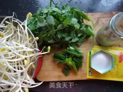 Make Bean sprouts step 0