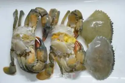 Make Crab fried cake step 1