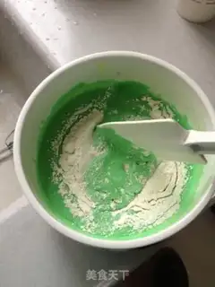 Make Rainbow cake step 4