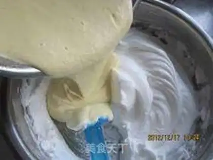 Make Twinchee rolls step 9
