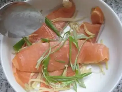 Make A salmon with lemon step 3