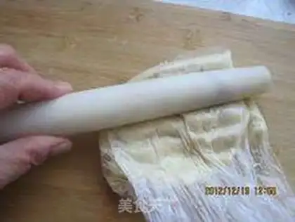 Make Twinchee rolls step 14
