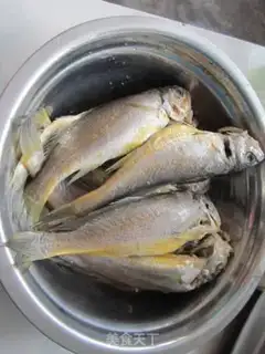 Make Scramble fish step 0