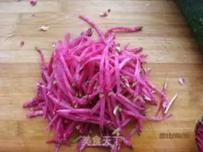 Make cucumber radish step 1