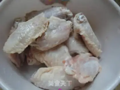 Make Milky word, chicken wings step 0