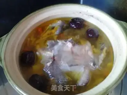 Make Red-tree chicken soup step 2