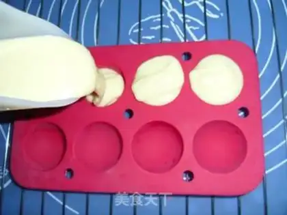 Make Lollipop cake step 7