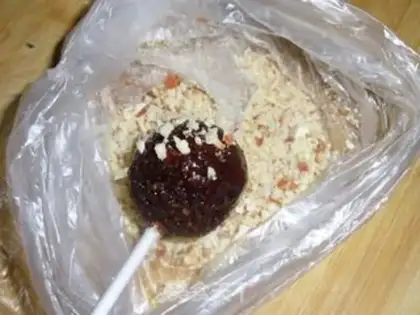 Make Lollipop cake step 11