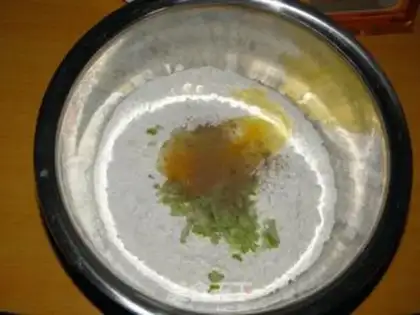 Make Onion omelet step 1