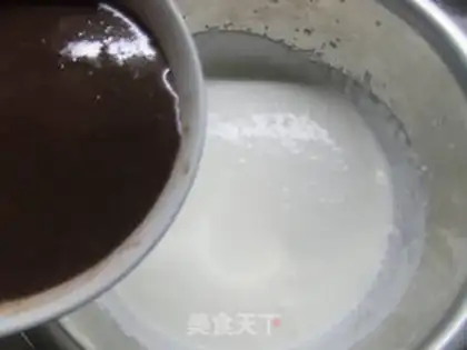 Make Chocolate mousse cake step 22