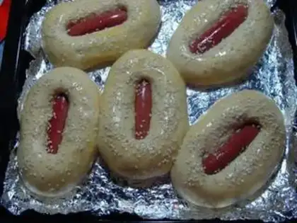 Make Sesame intestine bread step 6