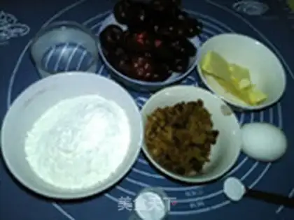 Make Low-fat red date cake step 0