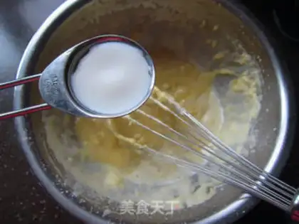 Make Maple syrup twirl cake step 3