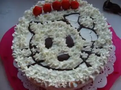 Make Strawberry cat birthday cake step 5