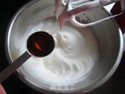 Make Maple syrup twirl cake step 8