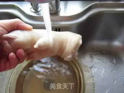 Make Red-hot pig hoof step 1