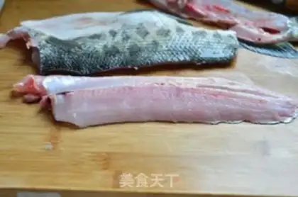 Make Scrambles of fish step 0