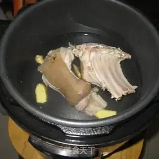 Make The lamb chip pot step 2