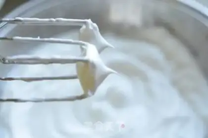 Make Chestnut cream cake step 5
