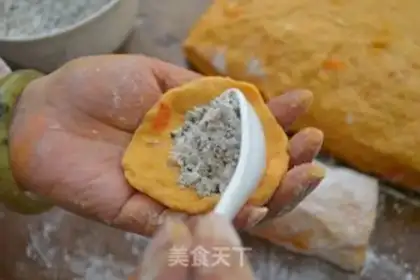 Make Tomato cake step 11