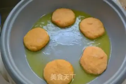 Make Tomato cake step 13
