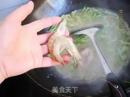 Make The radish fan shrimp step 4