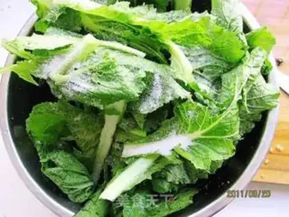 Make Onion cabbage step 1