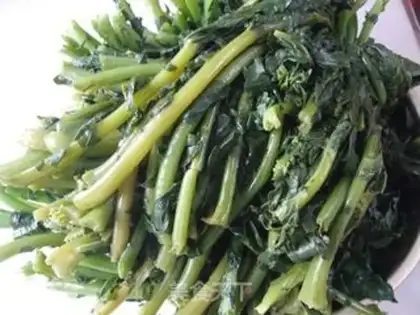Make The corn radish gravy step 0