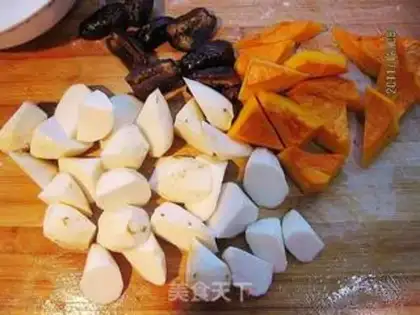 Make Pumpkin dates step 1
