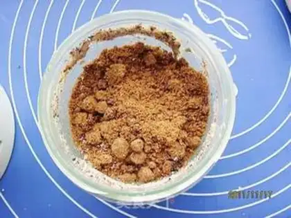 Make Peanut red sugar sesame pie step 3