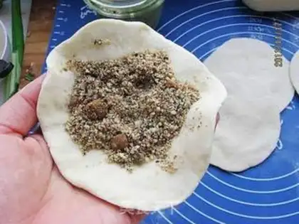 Make Peanut red sugar sesame pie step 5