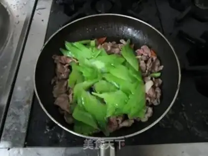 Make Scrambled beef step 4