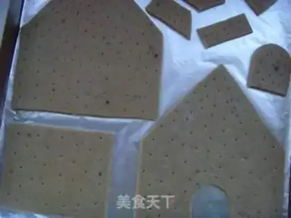 Make Christmas gingerbread house step 7