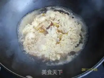 Make Spicy egg soup step 4
