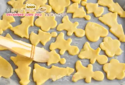 Make Christmas cookies step 6